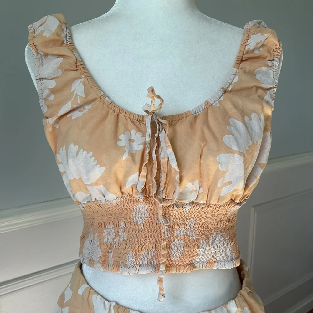 American Eagle Peasant Style Matching Set Floral Sz Med Bottom Sz. Large Top